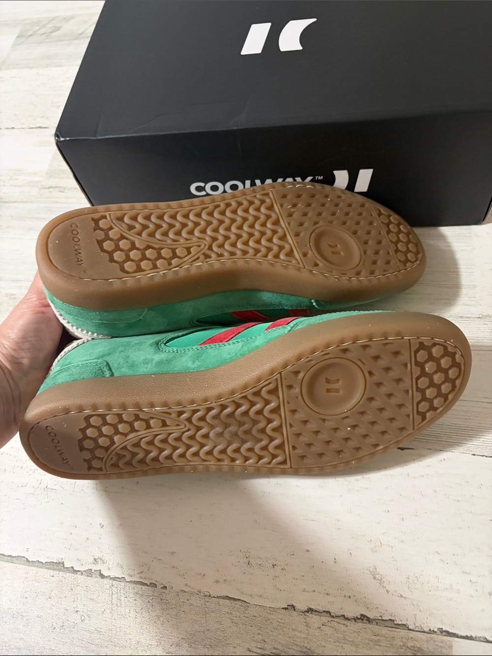 Coolway Kizuna Green Sneakers with Red Stripes and Cream Accents Unisex - Picture 9 of 12